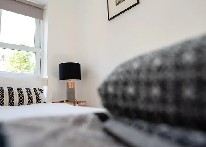 Arch View - 10 Mins From Lägenhet *