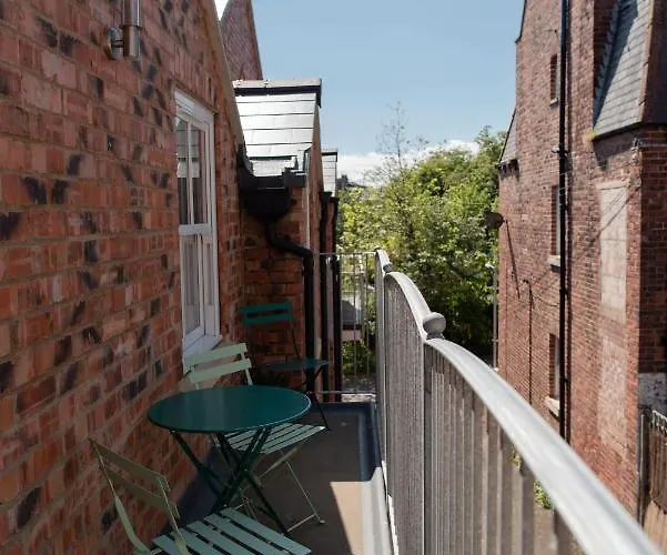 Daire Arch View - 10 Mins From